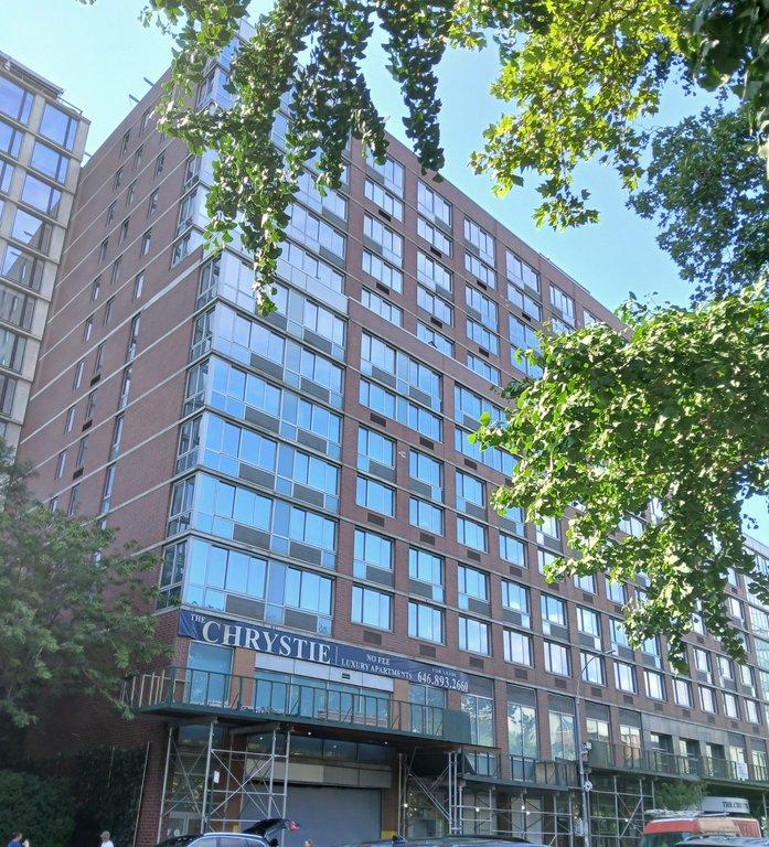 Modern, spacious units available at The Chrystie, located in the heart of New York City, offering premium living with stunning city views. No broker fee. High-end finishes. Convenient location. Call now: (646) 893-2660.